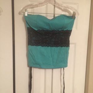 Strapless Top‼️SOLD ON M‼️